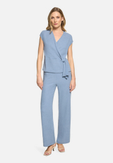 Casual-Hose mit weitem Bein / Modellfoto Vorderseite (Outfit)