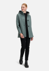 Wolljacke mit Kapuze / Modellfoto Vorderseite (Outfit)