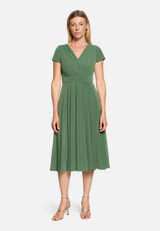 Cocktailkleid im Glitzer-Look / Modellfoto Vorderseite