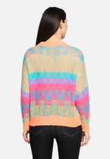 Strickpullover mit Rundhalsausschnitt / Modellfoto Rückseite