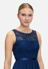 Cocktailkleid mit Spitze / Detailbild