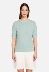 Strickpullover mit Struktur / Modellfoto Vorderseite
