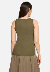 Basic-Top mit Rundhalsausschnitt / Modellfoto Rückseite