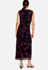 Mesh-Kleid  mit Blumen / Modellfoto Rückseite