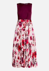 Cocktailkleid mit Plissee / Vorderseite