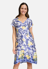 Sommerkleid mit überschnittenen Ärmeln / Modellfoto Vorderseite