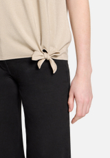 Halbarm-Shirt mit Schleifenknoten / Detailbild
