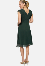 Chiffonkleid  mit Rüschen / Modellfoto Rückseite