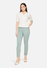 Casual-Hose  Style Sally Fashion / Modellfoto Vorderseite (Outfit)