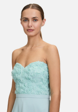 Abendkleid mit Cut-Outs / Detailbild