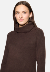 Strickkleid mit Turtle Neck / Detailbild