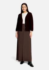 Strick-Cardigan mit V-Ausschnitt / Modellfoto Vorderseite (Outfit)