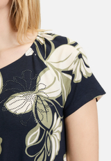 Printshirt mit Gummizug / Detailbild