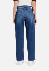 High Waisted-Jeans mit weitem Bein / Modellfoto Rückseite