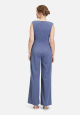 Jumpsuit mit weitem Bein / Modellfoto Rückseite
