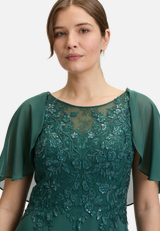 Abendkleid mit Stickerei / Detailbild