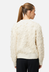 Pullover mit 3D Blüten / Modellfoto Rückseite