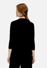 Bolero-Jacke figurbetont / Modellfoto Rückseite