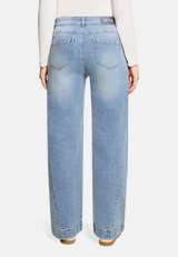 Stretch-Jeans mit Waschung / Modellfoto Rückseite