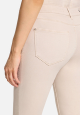 Basic-Jeans mit Waschung / Detailbild