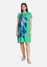Plisseekleid kurzarm / Modellfoto Vorderseite