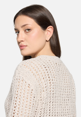 Grobstrick-Pullover mit Lochmuster / Detailbild