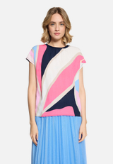 Patchwork-Shirt mit Raffung / Modellfoto Vorderseite