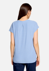 Casual-Shirt mit Struktur / Modellfoto Rückseite
