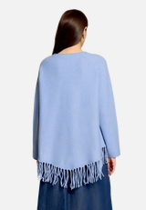 Strickpullover mit V-Ausschnitt / Modellfoto Rückseite