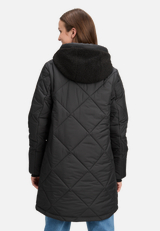 Steppjacke mit Plüsch / Modellfoto Rückseite