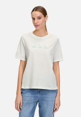 Printshirt mit Rundhalsausschnitt / Modellfoto Vorderseite