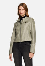 Casual-Jacke mit Stehkragen / Modellfoto Vorderseite