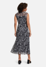 Midikleid ohne Arm / Modellfoto Rückseite