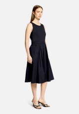 Sommerkleid tailliert / Modellfoto Vorderseite (Outfit)
