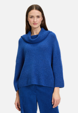 Strickpullover mit Kragen / Modellfoto Vorderseite