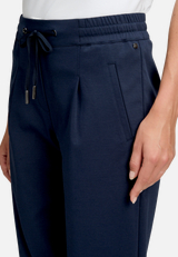 Stretch-Hose mit Eingrifftaschen / Detailbild