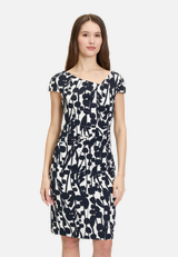 Cocktailkleid kurzarm / Modellfoto Vorderseite
