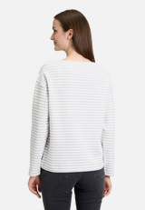 Sweatshirt mit U-Boot-Ausschnitt / Modellfoto Rückseite