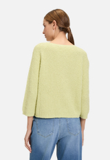 Strickpullover mit Rundhalsausschnitt / Modellfoto Rückseite