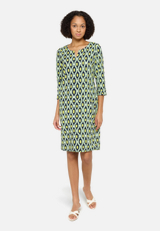 Casual-Kleid mit Muster / Modellfoto Vorderseite