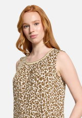 Rundhals-Shirt mit Raffung / Detailbild