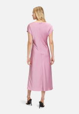 Abendkleid in 7/8 Länge / Modellfoto Rückseite
