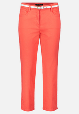Sommerhose mit Gürtel / Vorderseite