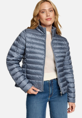 Steppjacke mit Stehkragen / Modellfoto Vorderseite