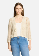 Grobstrickjacke mit Lochmuster / Modellfoto Vorderseite