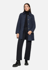 Sommerjacke mit Kapuze / Modellfoto Vorderseite (Outfit)