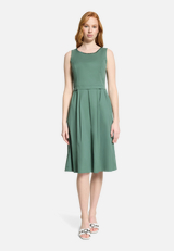 Sommerkleid tailliert / Modellfoto Vorderseite