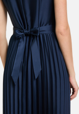 Chiffonkleid mit Plissee / Detailbild