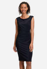 Cocktailkleid im Glitzer-Look / Modellfoto Vorderseite