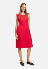 Sommerkleid tailliert / Modellfoto Vorderseite (Outfit)